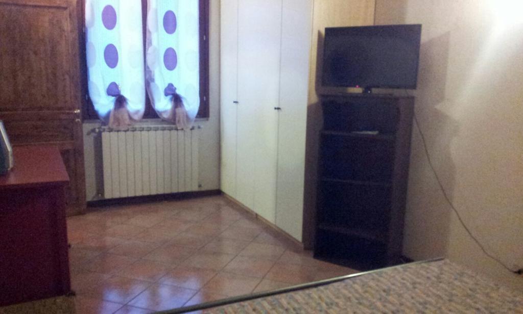 Via Toscana House Parma Bilik gambar